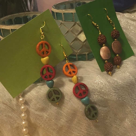 Earrings: dangling - Picture 4 of 4